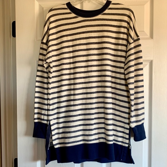 NWOT Old Navy tunic - navy/white striped - sz small - side slit - Picture 1 of 6